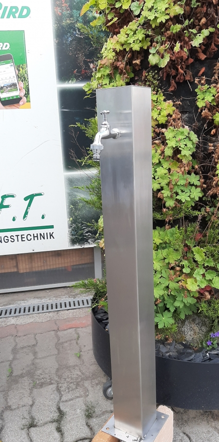Wasserentnahmestelle Edelstahl eckig